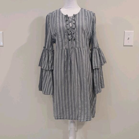 BCBGMAXAZRIA Charlyze Boho Women's L Whimsical Blue White Bell Sleeve Dress - Picture 2 of 15